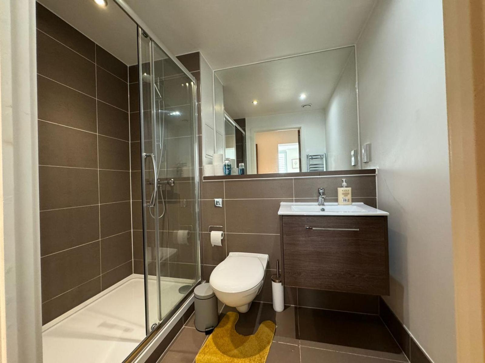 Cozy One Bedroom Flat 20 Mins Central London Bp142 ภายนอก รูปภาพ